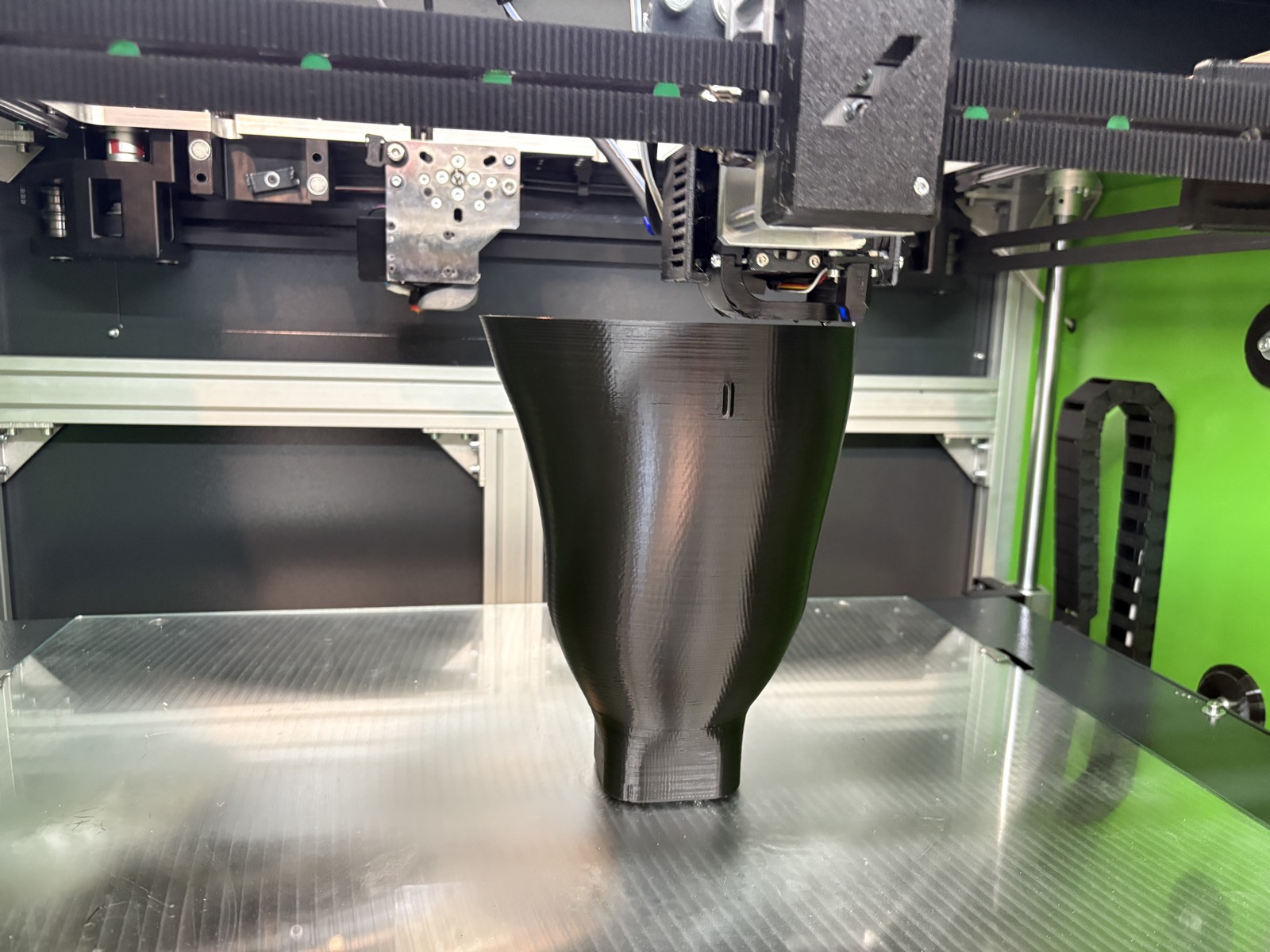 Invaso in stampa sulla stampante 3D Helios HS di Satres